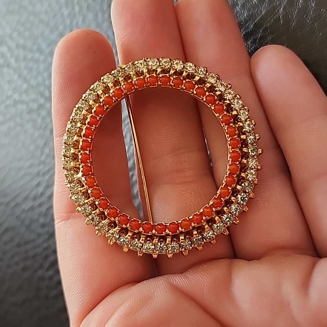 Vtg Warner Brooch